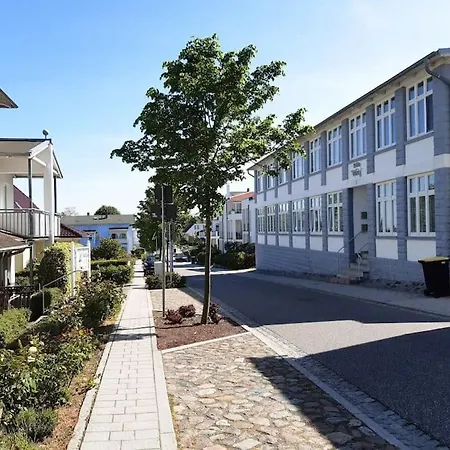 Helle, Offene Whg Im Zentrum Vom Ostseebad Goehren Goehren  Exterior photo